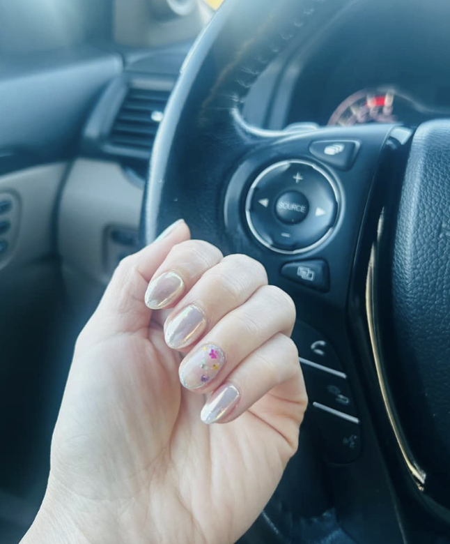 Manicures 2